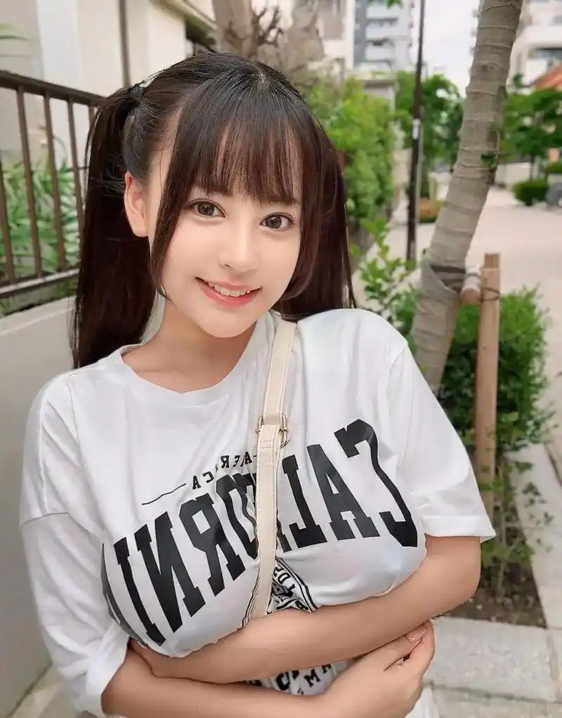 热播封面